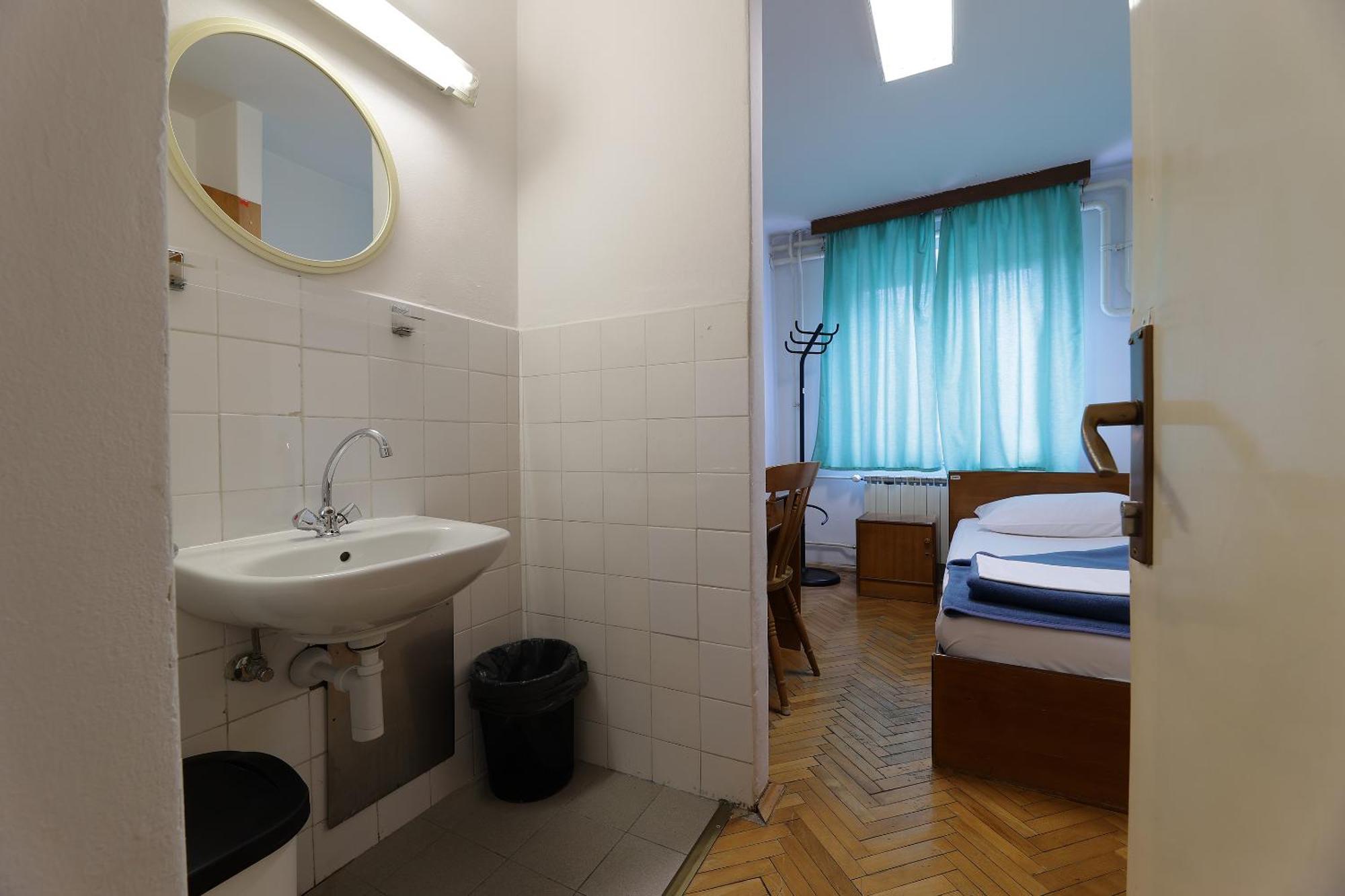 Rijeka Budget Rooms Pokoj fotografie